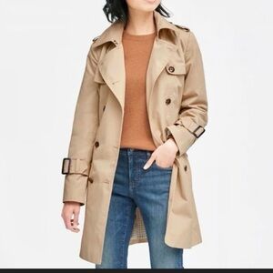 Classic Khaki Trenchcoat | Banana Republic | Women’s Size 12 | Like New